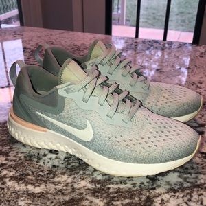 Women’s Nike Sneaker